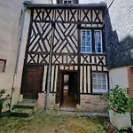 La Terrasse Notre Dame - Character House - 4p - Center 펜션 *
