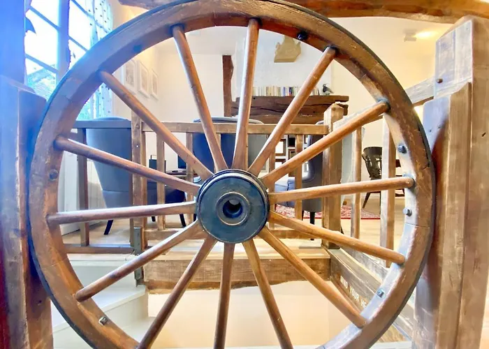 La Terrasse Notre Dame - Character House - 4p - Center *